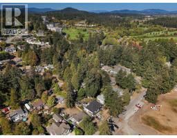 5229 Jersey Rd, Saanich, BC V8Y2H2 Photo 24