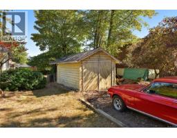 5229 Jersey Rd, Saanich, BC V8Y2H2 Photo 19