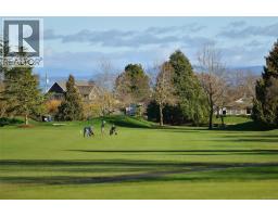 5229 Jersey Rd, Saanich, BC V8Y2H2 Photo 30
