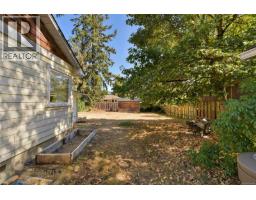 5229 Jersey Rd, Saanich, BC V8Y2H2 Photo 18