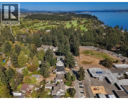 5229 Jersey Rd, Saanich, BC V8Y2H2 Photo 25