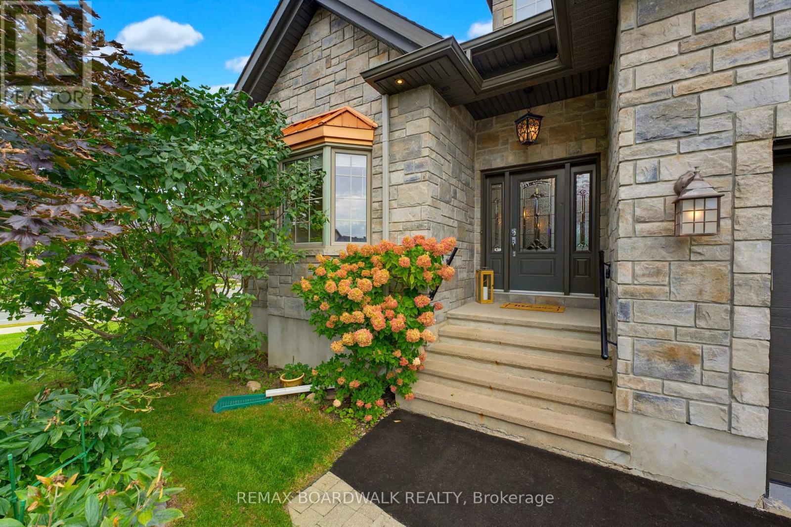 236 STERLING AVENUE - 4