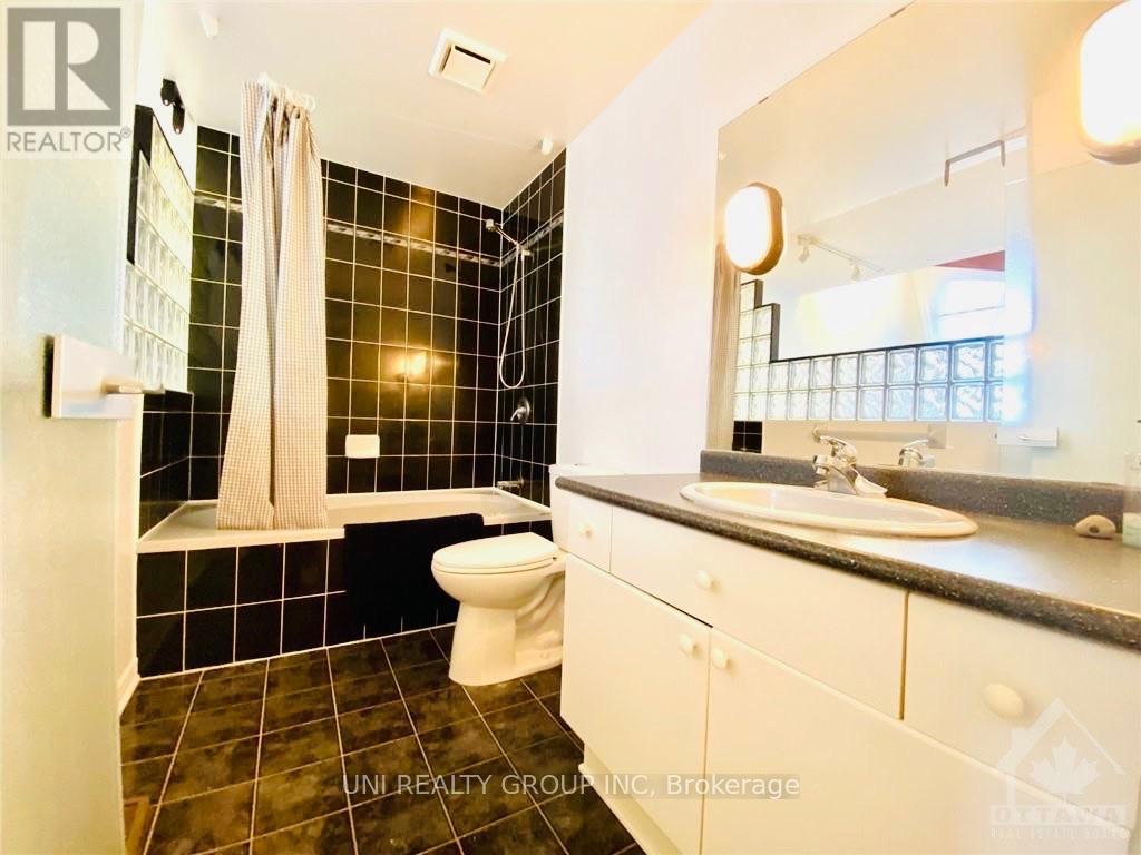 181 THORNBURY CRESCENT, Ottawa — photo 10