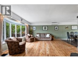 Pantry - 4702 Spruce Crescent, Barriere, BC V0E1E0 Photo 6
