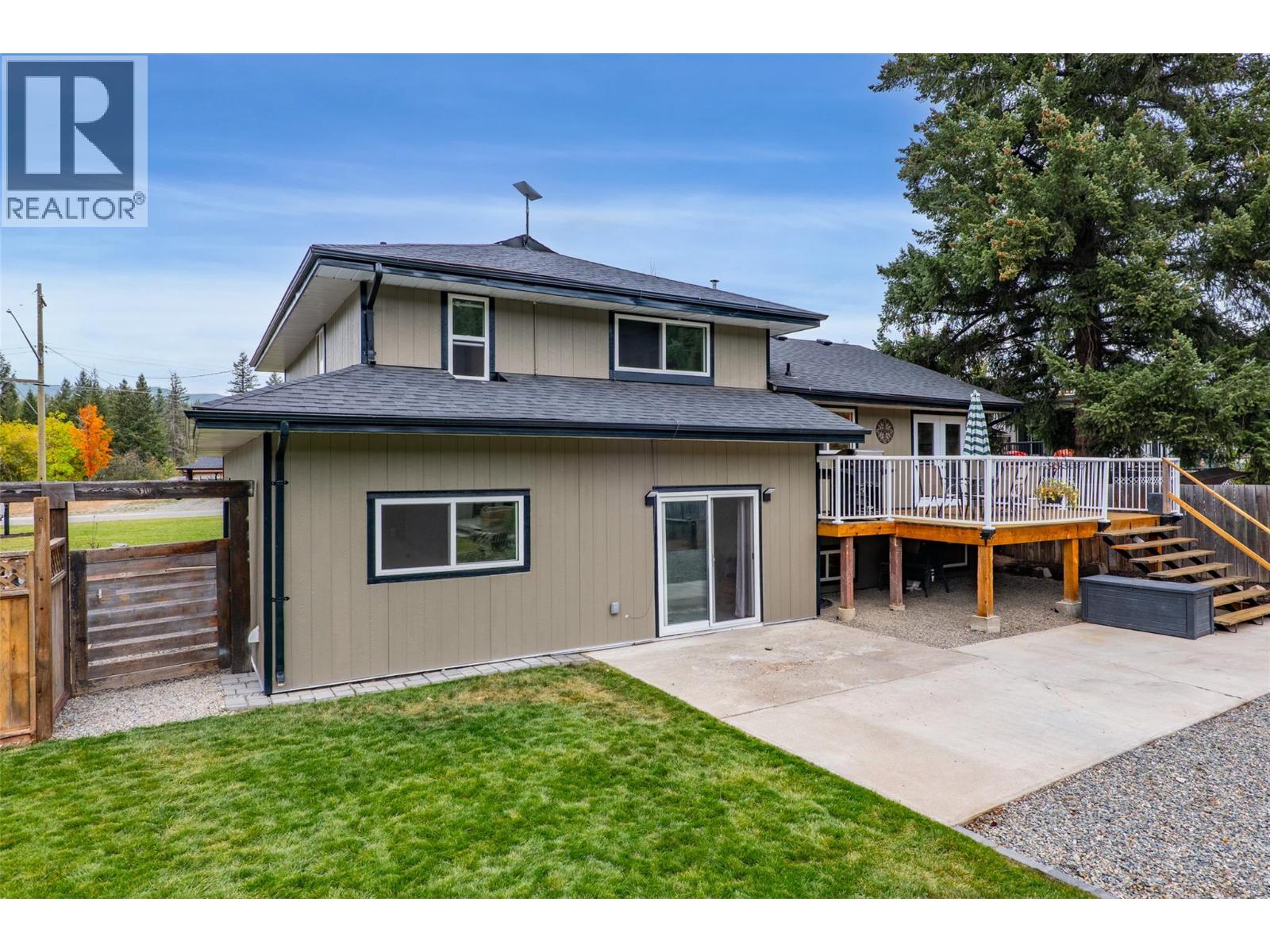 4702 SPRUCE Crescent - Image 41