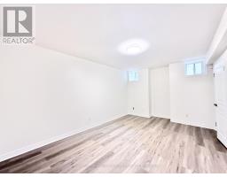 22 Risebrough Avenue, Toronto, ON M2M2E1 Photo 6