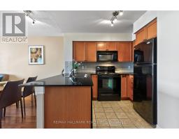 806 - 1369 Bloor Street W, Toronto, ON M6P4J4 Photo 8