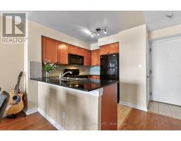 806 - 1369 Bloor Street W, Toronto, ON M6P4J4 Photo 9