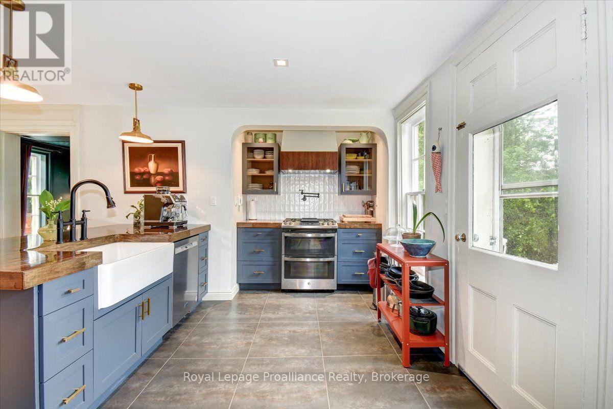 7 MARMORA STREET - Image 10