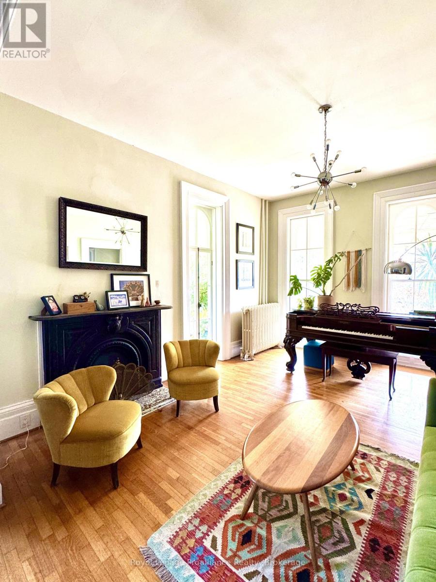 7 MARMORA STREET - 4