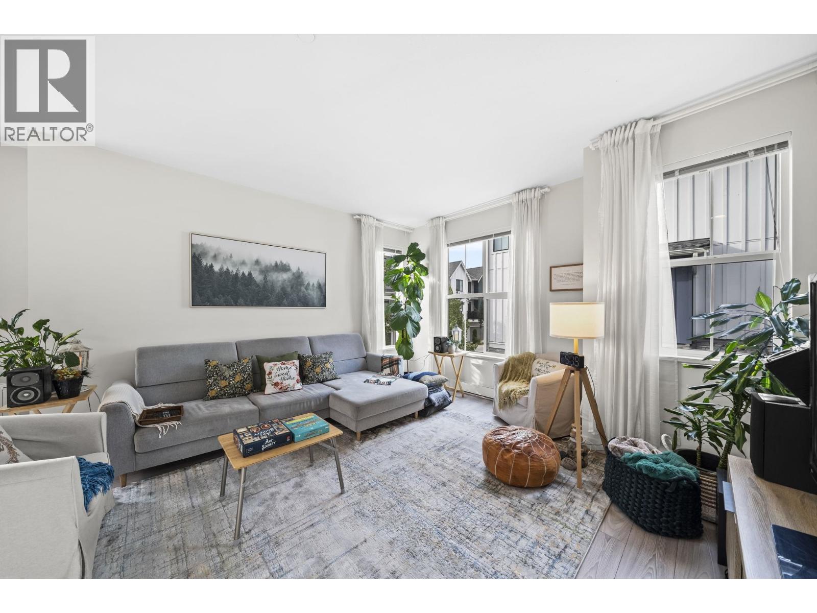 64 488 FURNESS STREET, New Westminster