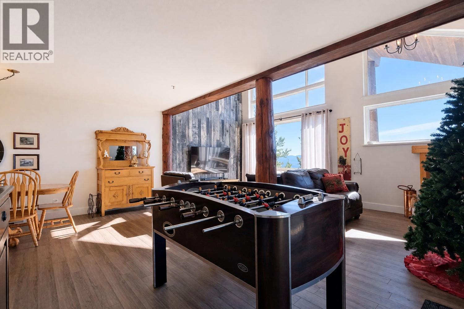 5877 Snow Pines Crescent Unit# C, Big White