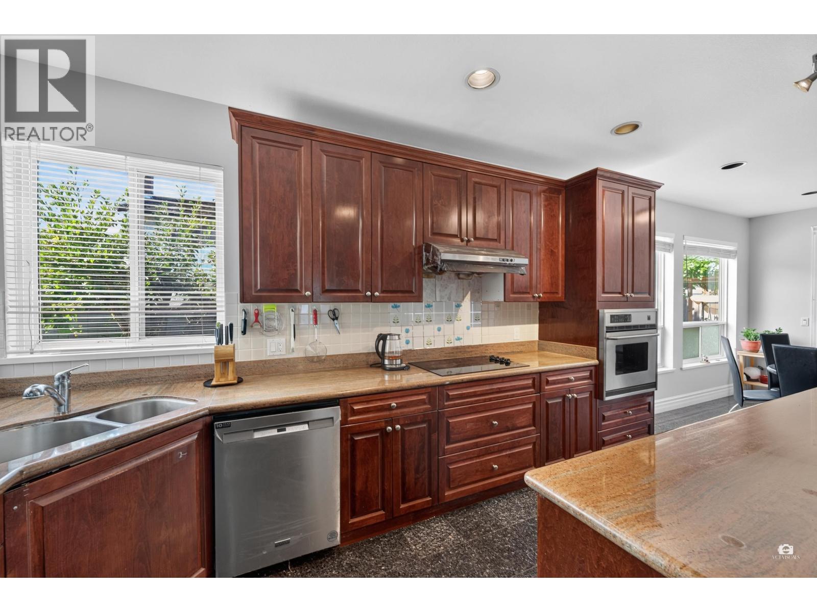 8151 GILBERT Road, Richmond