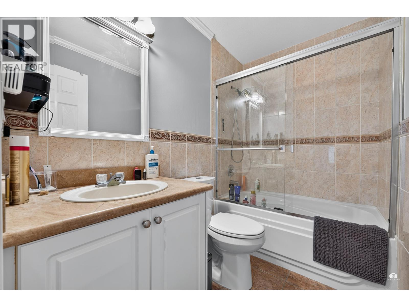 8151 GILBERT Road, Richmond