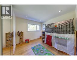 1243 Cloverley Street, North Vancouver, BC V7L1N7 Photo 21