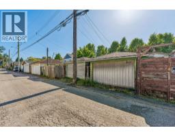4420 Perry Street, Vancouver, BC V5N3X5 Photo 11