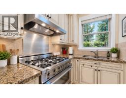 3059 Plateau Boulevard, Coquitlam, BC V3E2Y7 Photo 13