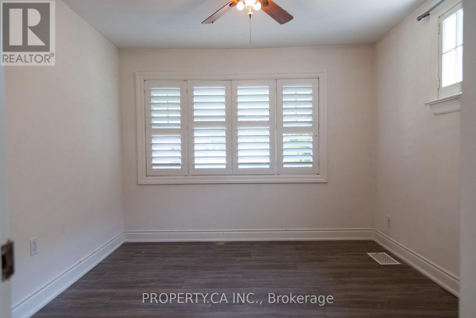 8 DUFFERIN STREET, Barrie (Sanford) — photo 11