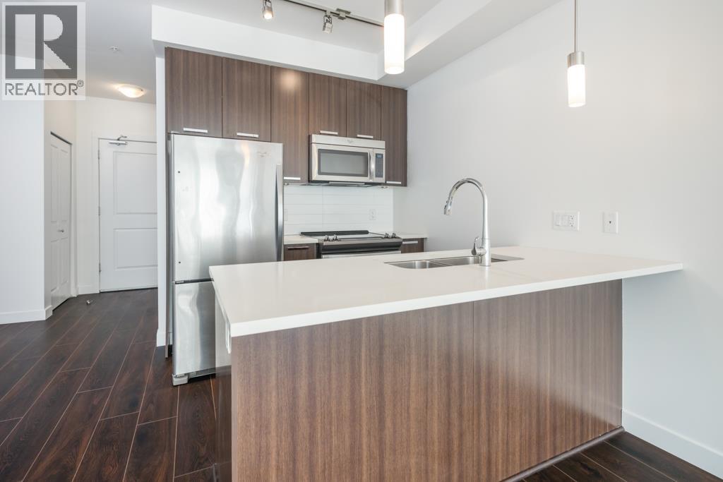 208 6533 MCKAY AVENUE, Burnaby