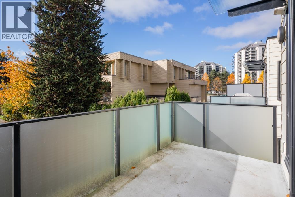 208 6533 MCKAY AVENUE, Burnaby