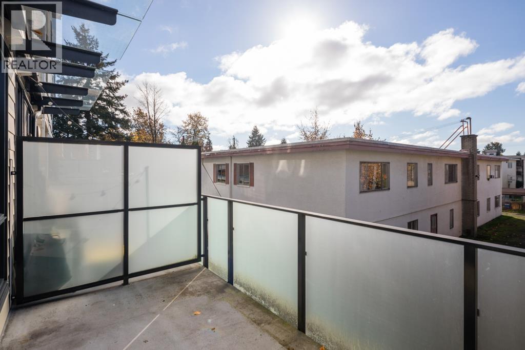 208 6533 MCKAY AVENUE, Burnaby