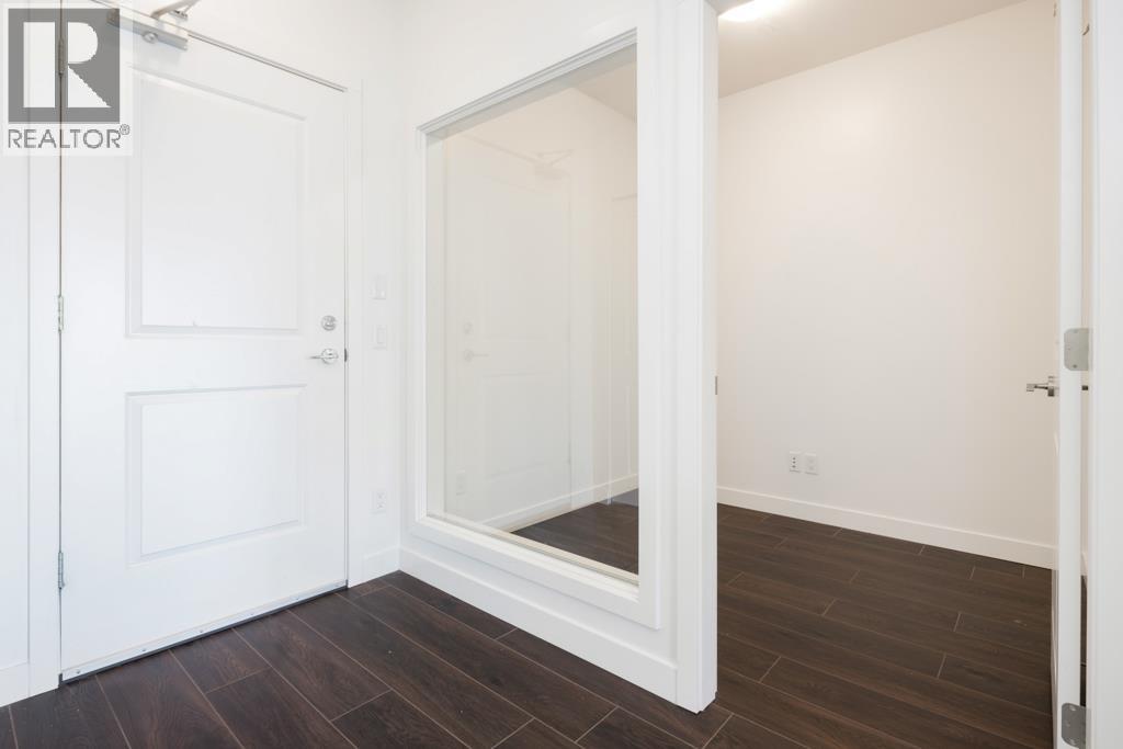 208 6533 MCKAY AVENUE, Burnaby
