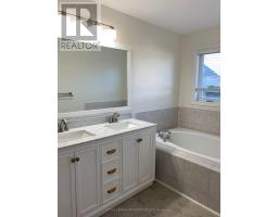 81 Fratton Way, Ottawa, ON K2G7C4 Photo 44