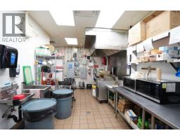 3561 20 Avenue Ne, Calgary, AB T1Y0B9 Photo 13