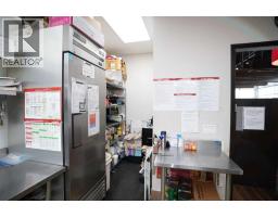 3561 20 Avenue Ne, Calgary, AB T1Y0B9 Photo 15