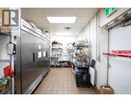 3561 20 Avenue Ne, Calgary, AB T1Y0B9 Photo 17
