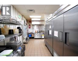 3561 20 Avenue Ne, Calgary, AB T1Y0B9 Photo 18