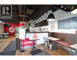 3561 20 Avenue Ne, Calgary, AB T1Y0B9 Photo 7
