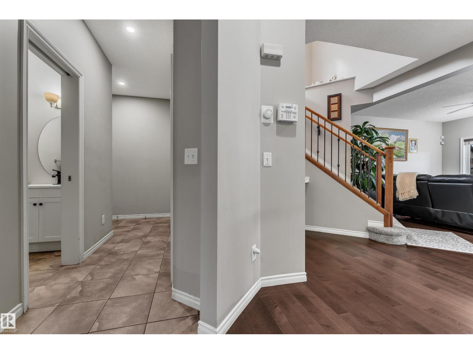 3230 21A AV NW - 8