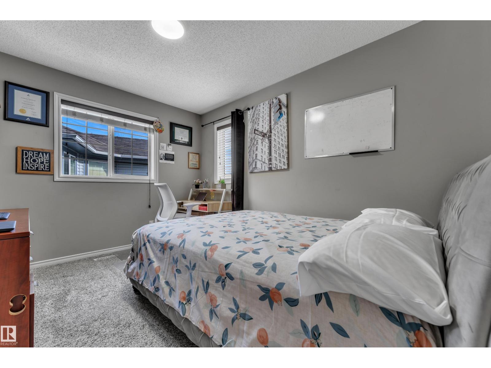 3230 21A AV NW - 31