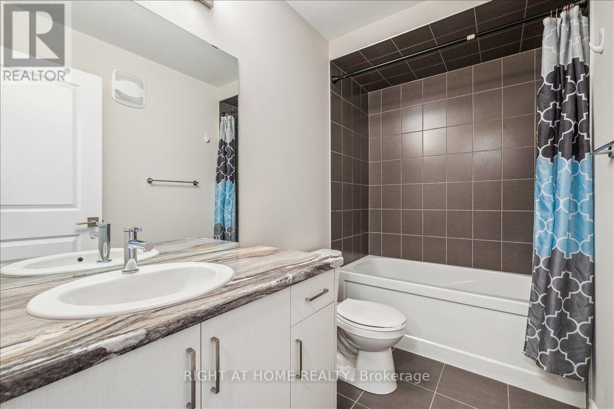 #93 445 ONTARIO STREET S - Image 29