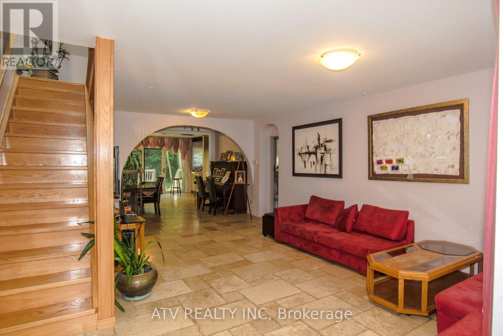 235 SAINT MARKS ROAD, Toronto (Lambton Baby Point) — photo 4