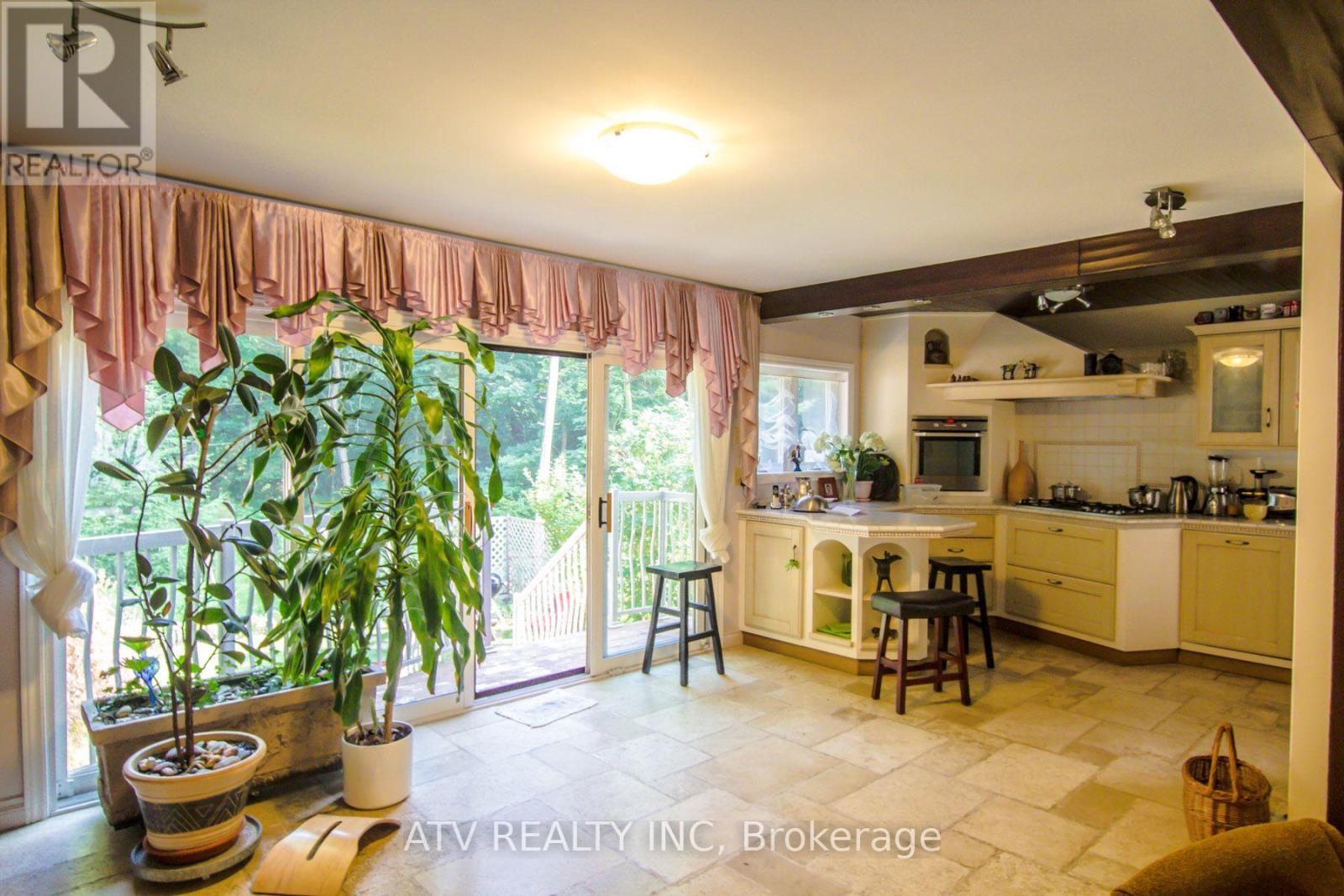 235 SAINT MARKS ROAD, Toronto (Lambton Baby Point) — photo 5