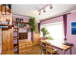 235 Saint Marks Road, Toronto, ON M6S2J1 Photo 10