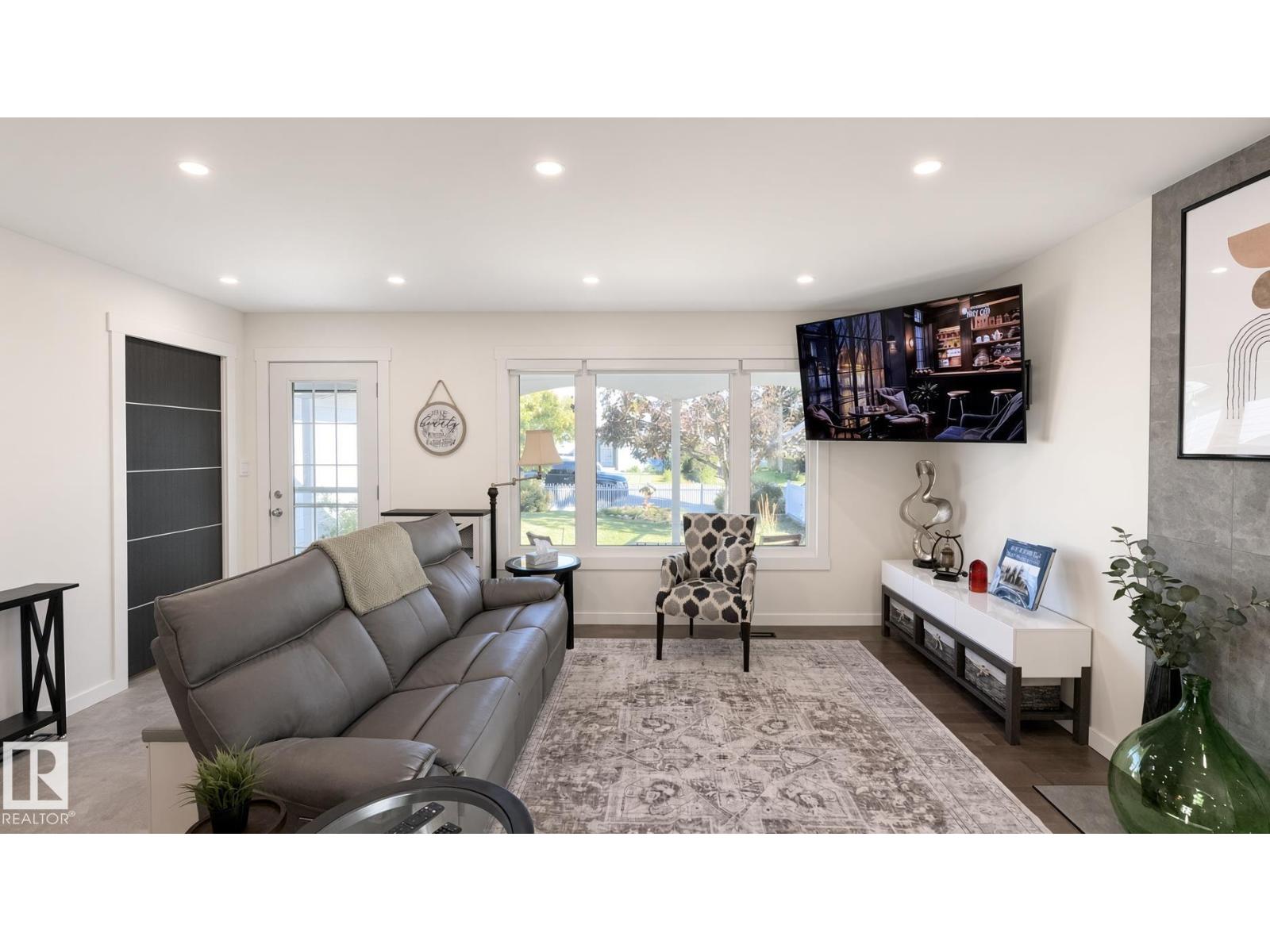 3508 106A ST NW - 16