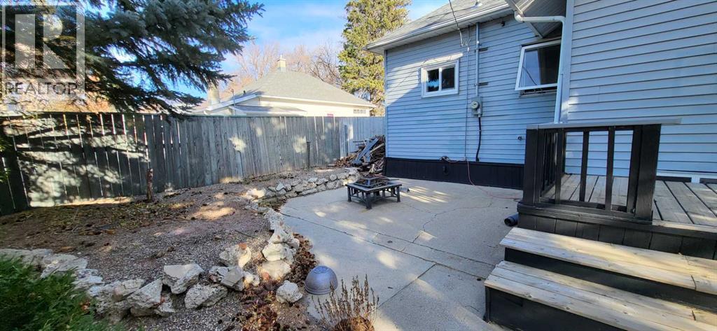 726 12B Street N - 25