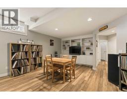 246 Woodpark Green Sw, Calgary, AB T2W6E9 Photo 36