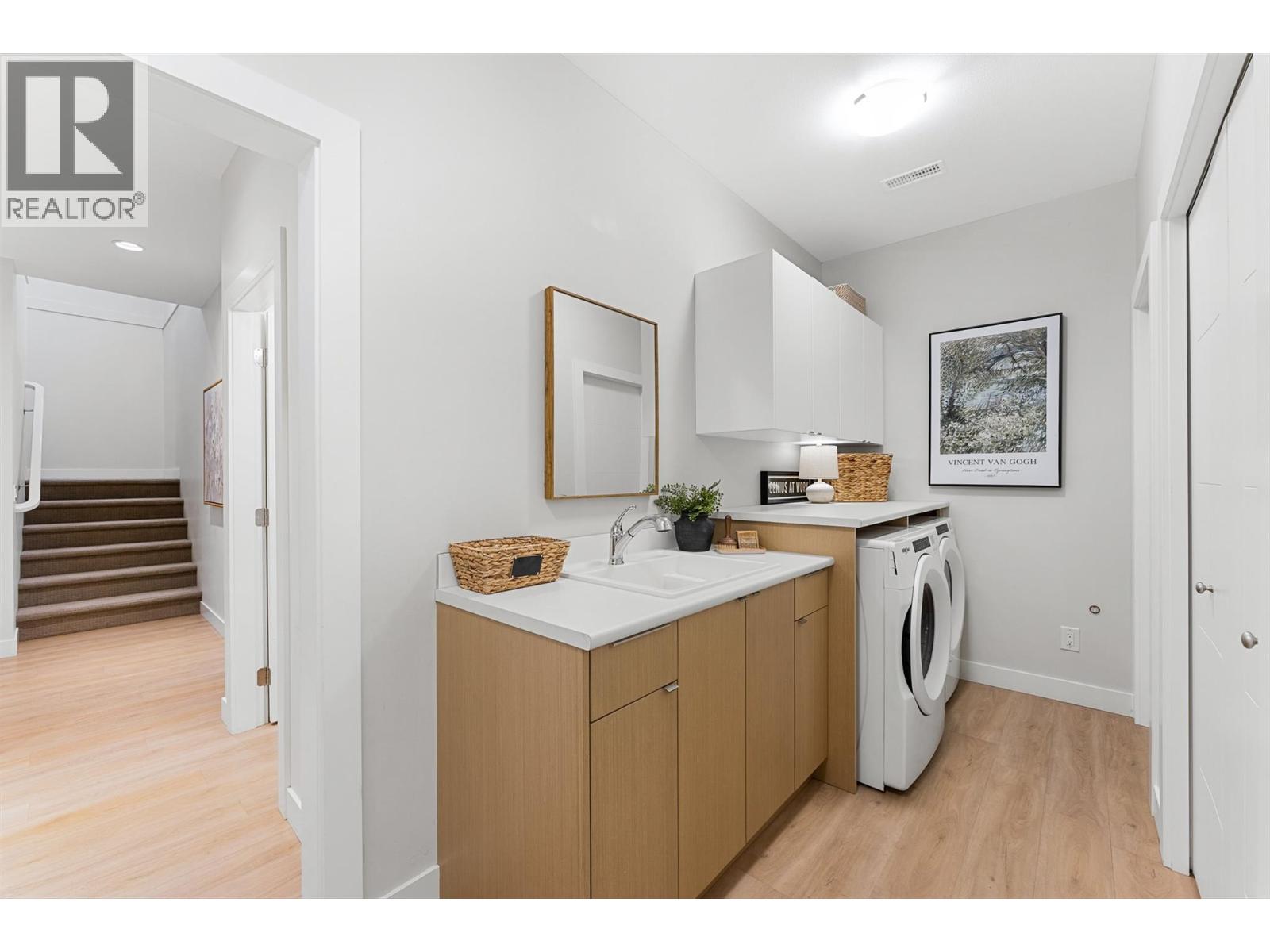 1341 Rocky Point, Kelowna