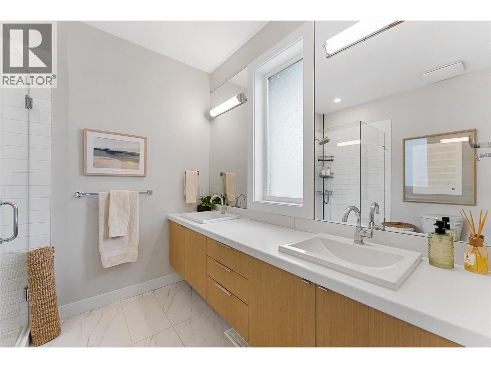 1341 Rocky Point, Kelowna