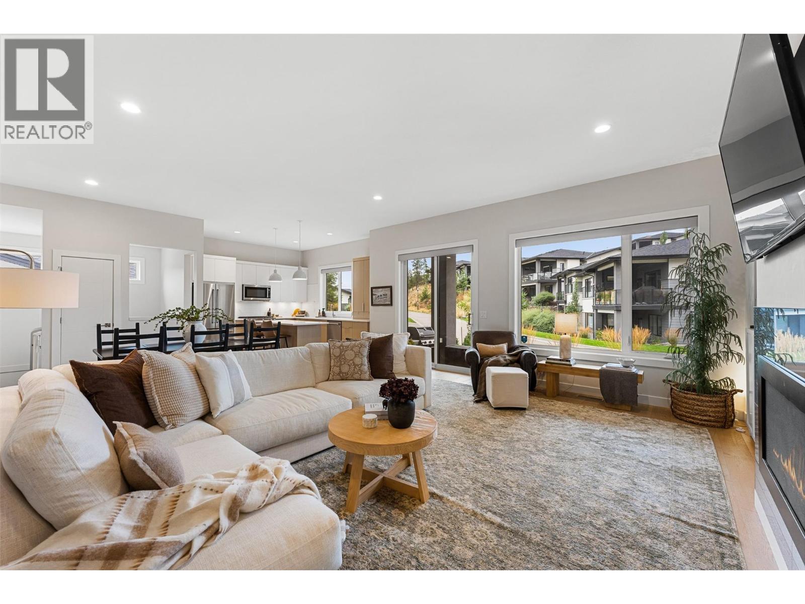 1341 Rocky Point, Kelowna