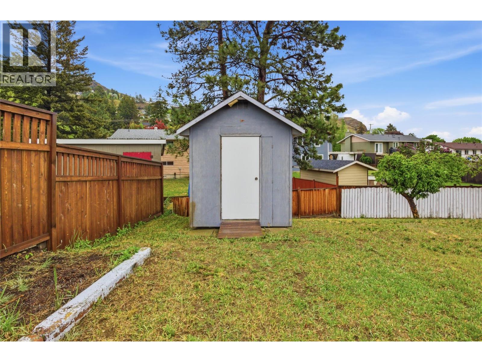 1542 Mt Dufferin Crescent - 31