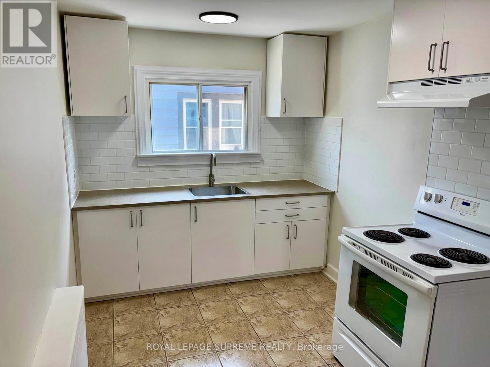 MAIN FLOOR - 30 FOURTH STREET, Welland (Lincoln/Crowland) — photo 10