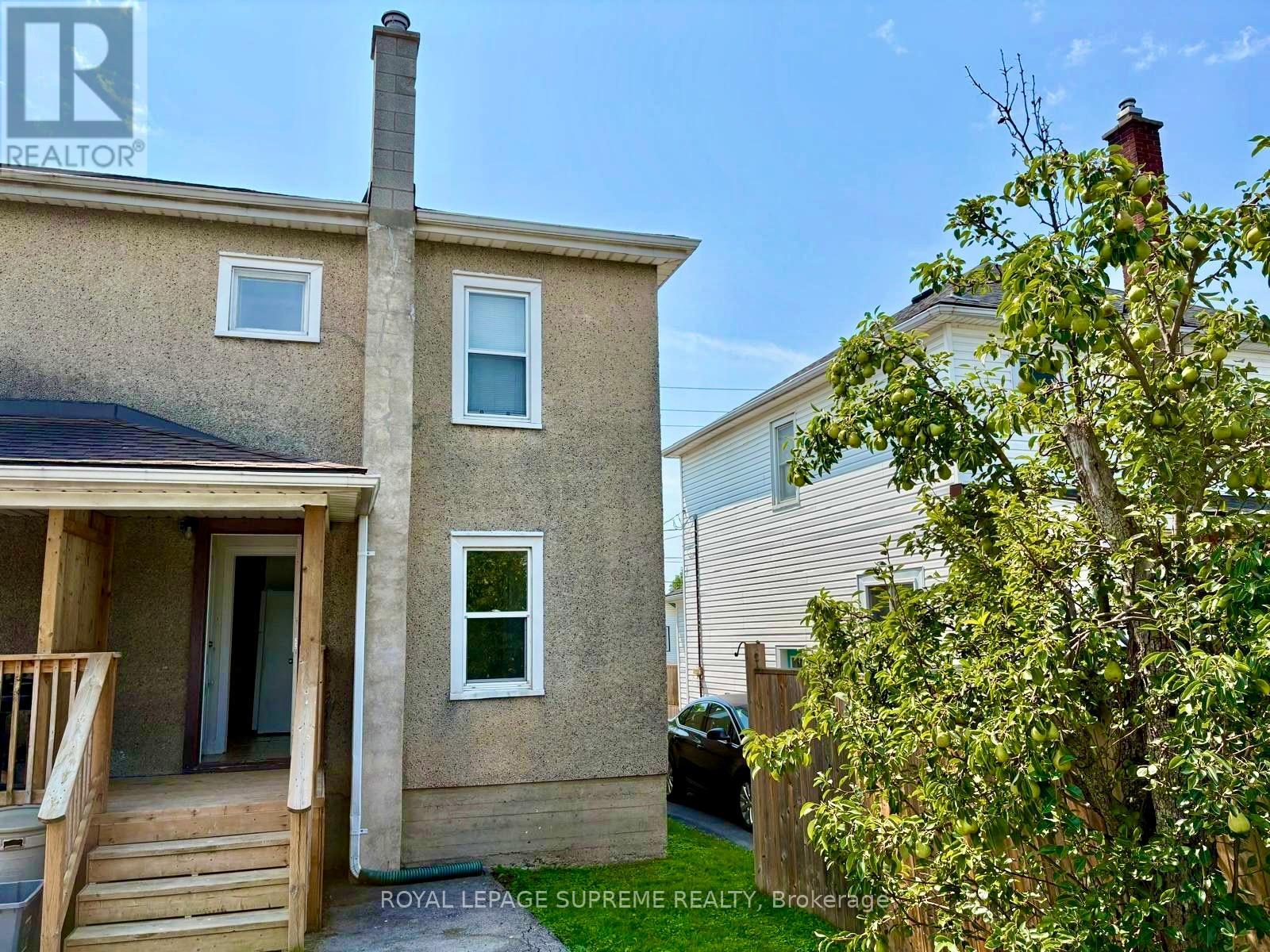 MAIN FLOOR - 30 FOURTH STREET, Welland (Lincoln/Crowland) — photo 6