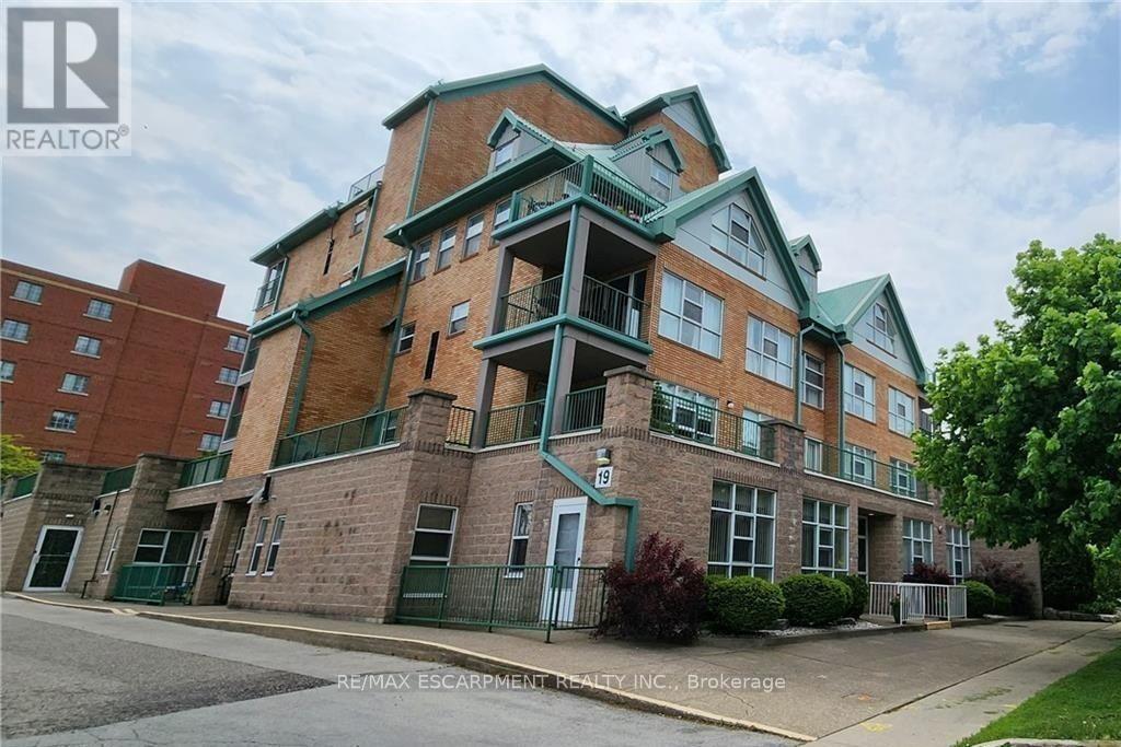 204 - 19 LAKE AVENUE S, Hamilton (Stoney Creek) — photo 2