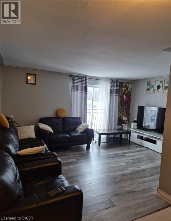76 BRYBECK Crescent Unit# 303, Kitchener — photo 2