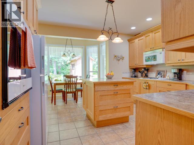 3067 SOUTHILL ROAD, Powell River
